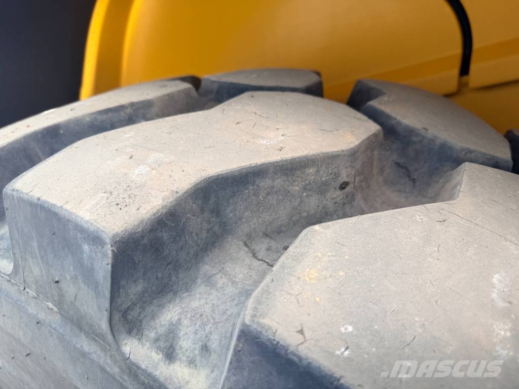 Volvo L90G Rataslaadurid