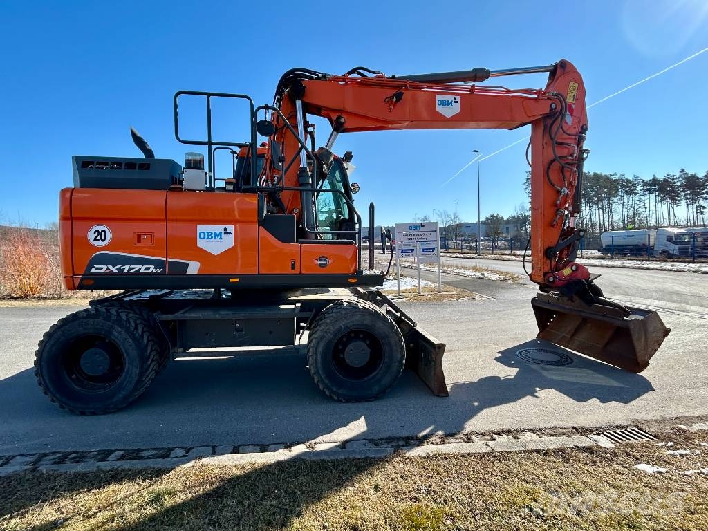 Doosan DX 170 W - 5 Pelle sur pneus