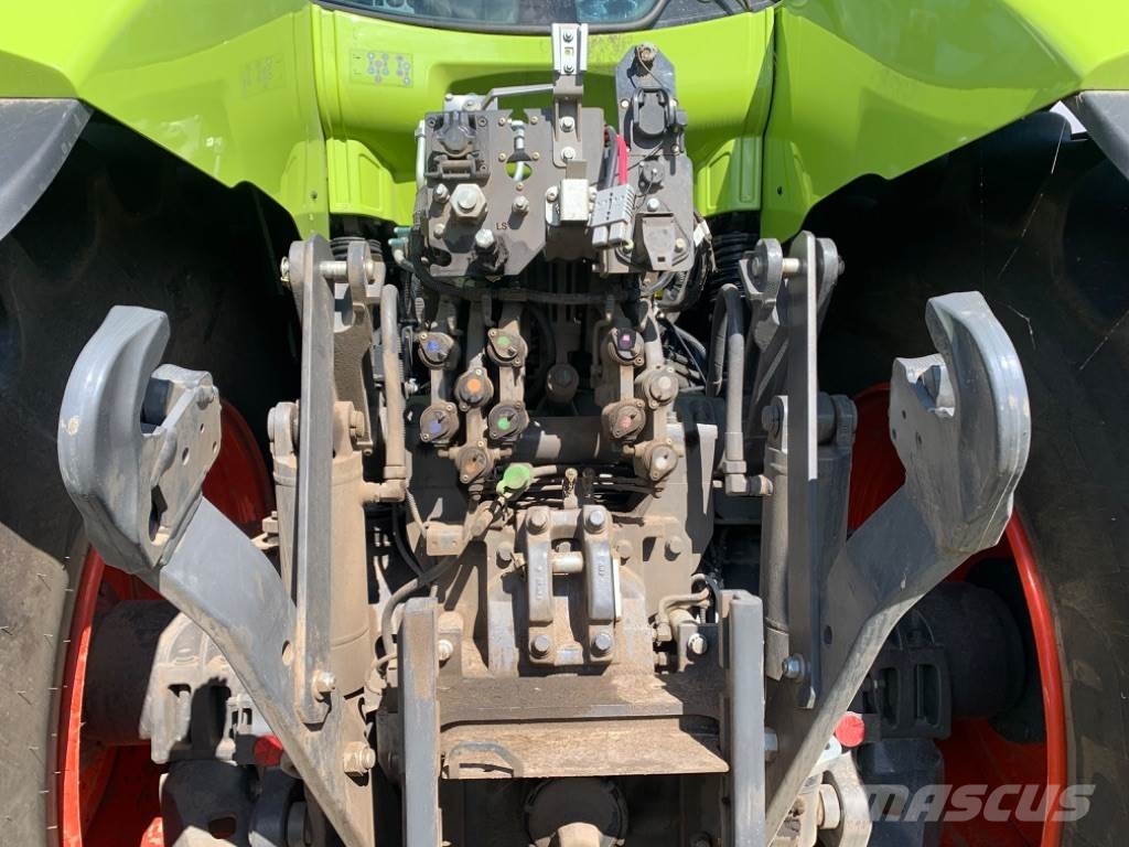 CLAAS AXION 960 Traktori