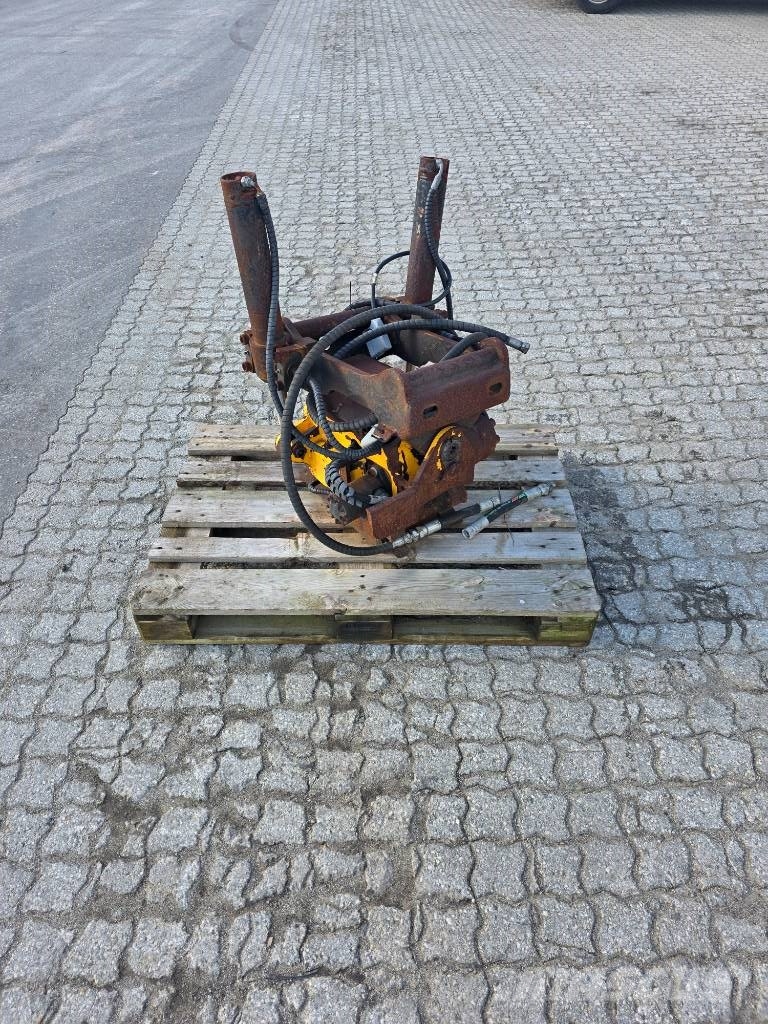 Engcon EC15 Rotatorji