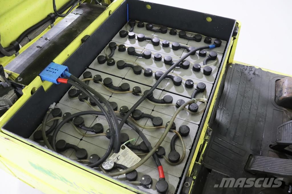 UniCarriers AG1N1L16H شاحنات ذات رافعات شوكية تعمل بالكهرباء