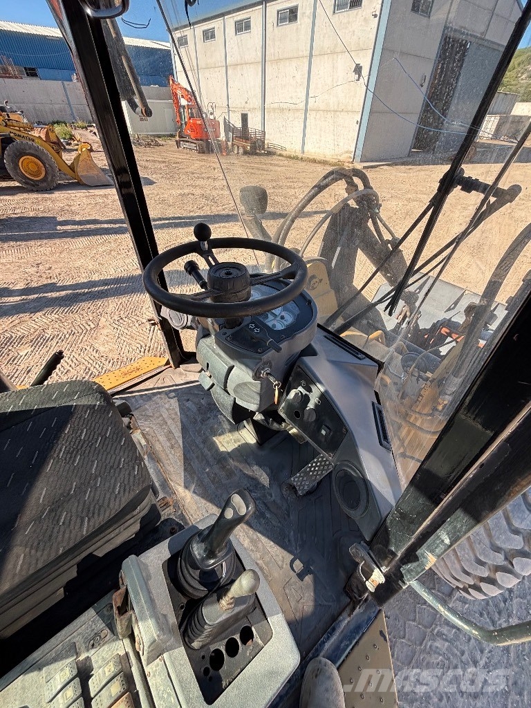 CAT IT 28 G Wielladers