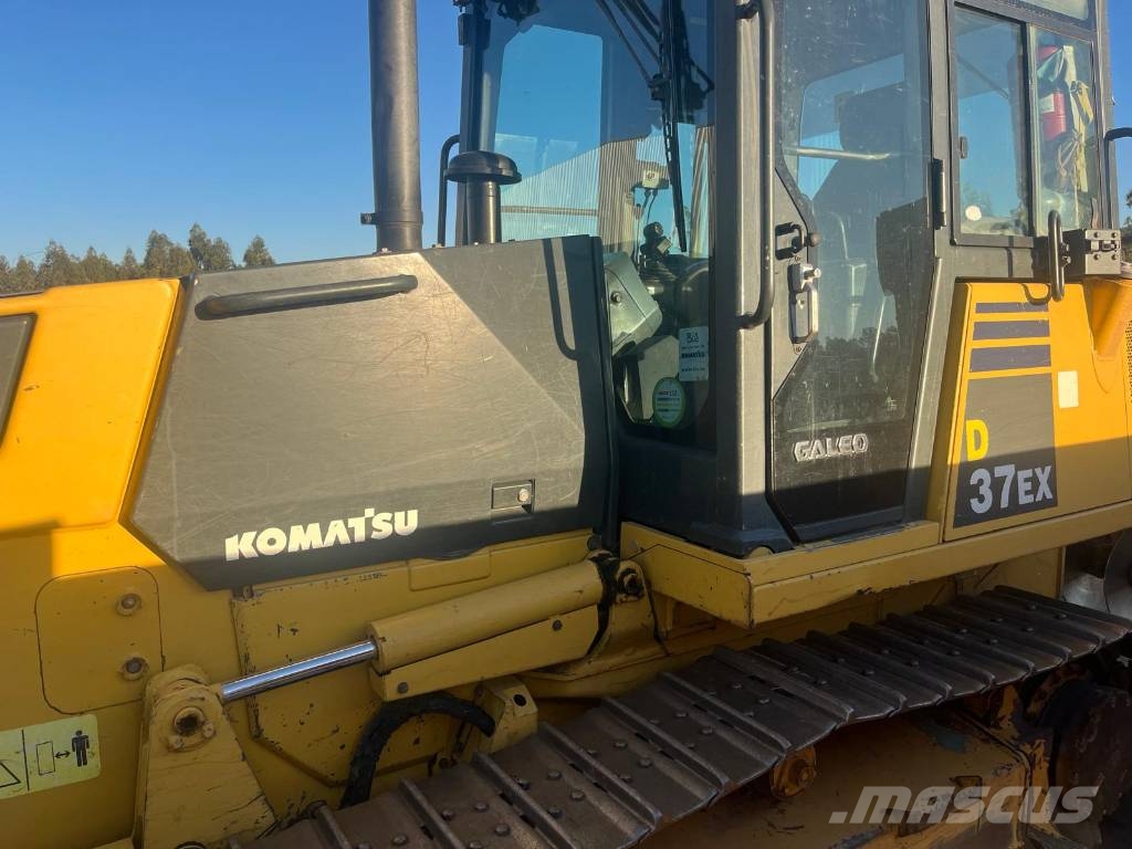 Komatsu D 37 EX-21 Bouteurs sur chenilles