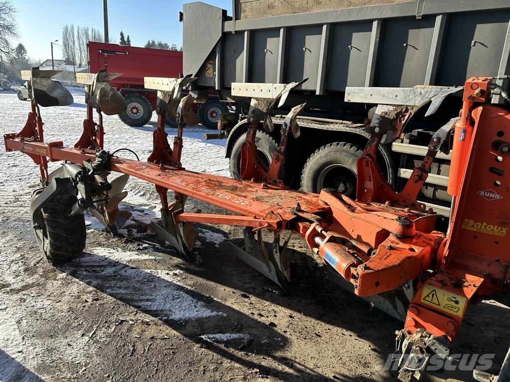 Kuhn Multi master 122 Charruas convencionais