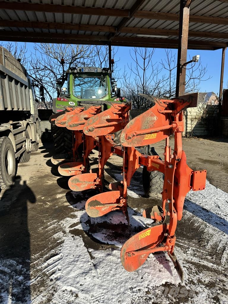 Kuhn Multi master 122 محاريث تقليدية
