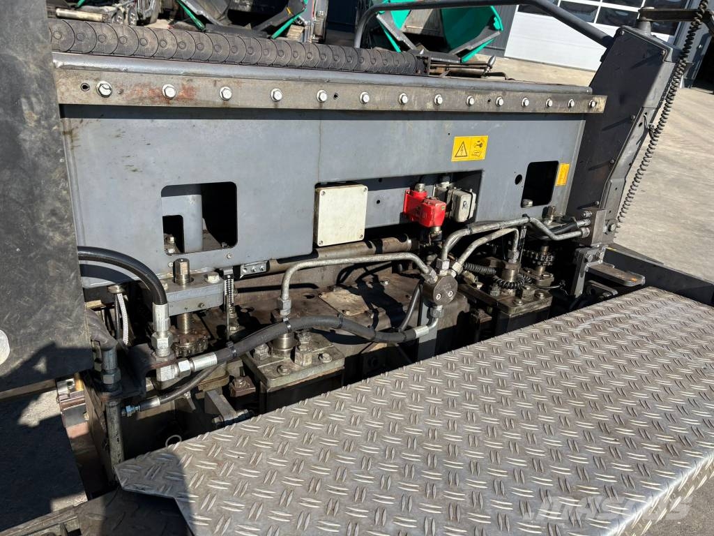 Vögele SUPER 1800-3i / AB 600 Asfaltadoras