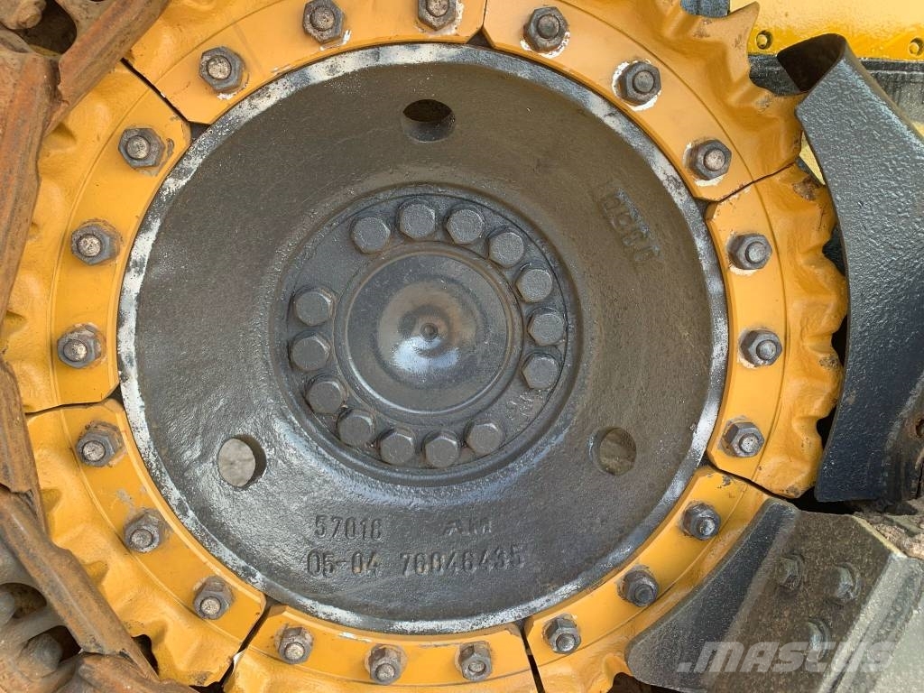 New Holland D 150 Buldožeri guseničari
