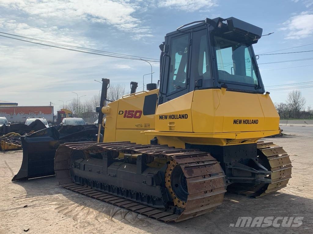 New Holland D 150 Buldožeri guseničari