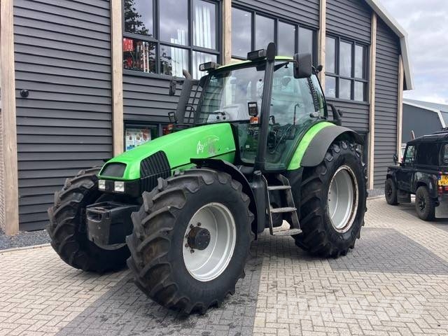 Deutz-Fahr AGROTRON 120 Tractors