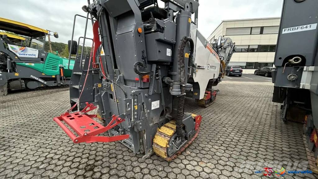 Wirtgen W 100 CFi Máquinas moledoras de asfalto en frío