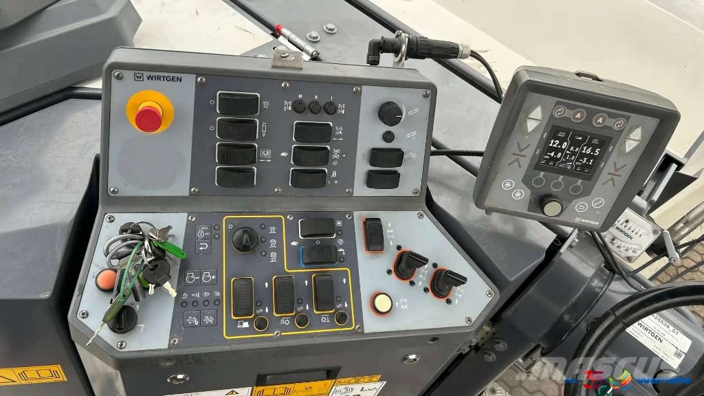 Wirtgen W 100 CFi Máquinas moledoras de asfalto en frío