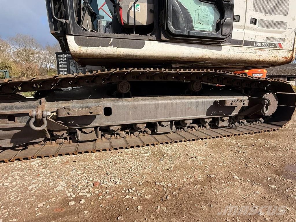 Hidromek HMK220LC-4 Pelle sur chenilles