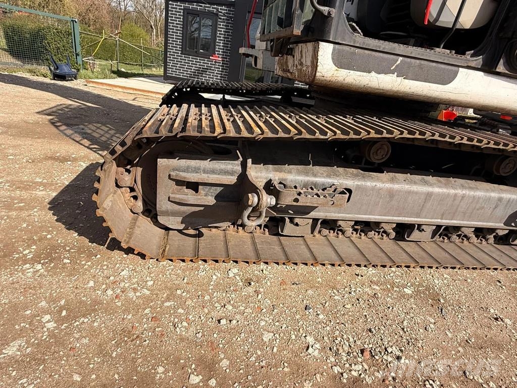 Hidromek HMK220LC-4 Pelle sur chenilles