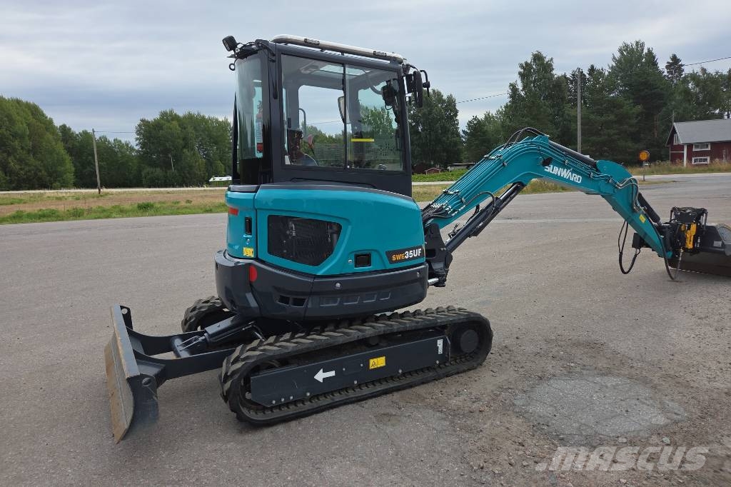 Sunward SWE 35UF Minigrävare med tiltrotator och grip Minigrävare < 7t