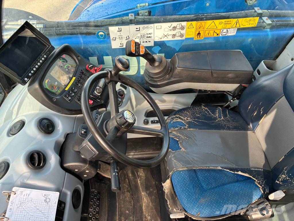 New Holland LM 742 Elite Teleskopiskie manipulatori
