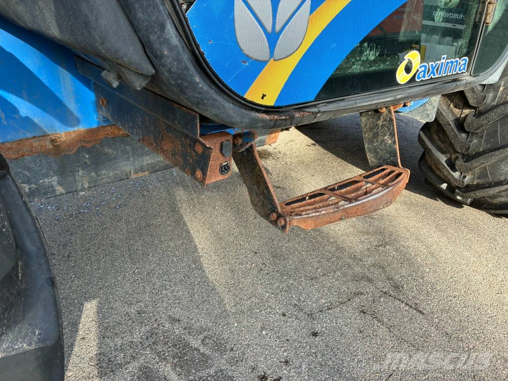 New Holland LM 742 Elite Teleskopiskie manipulatori