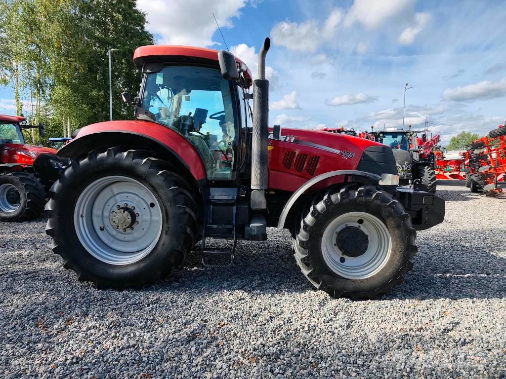 Case IH Puma 225 CVX Tractors