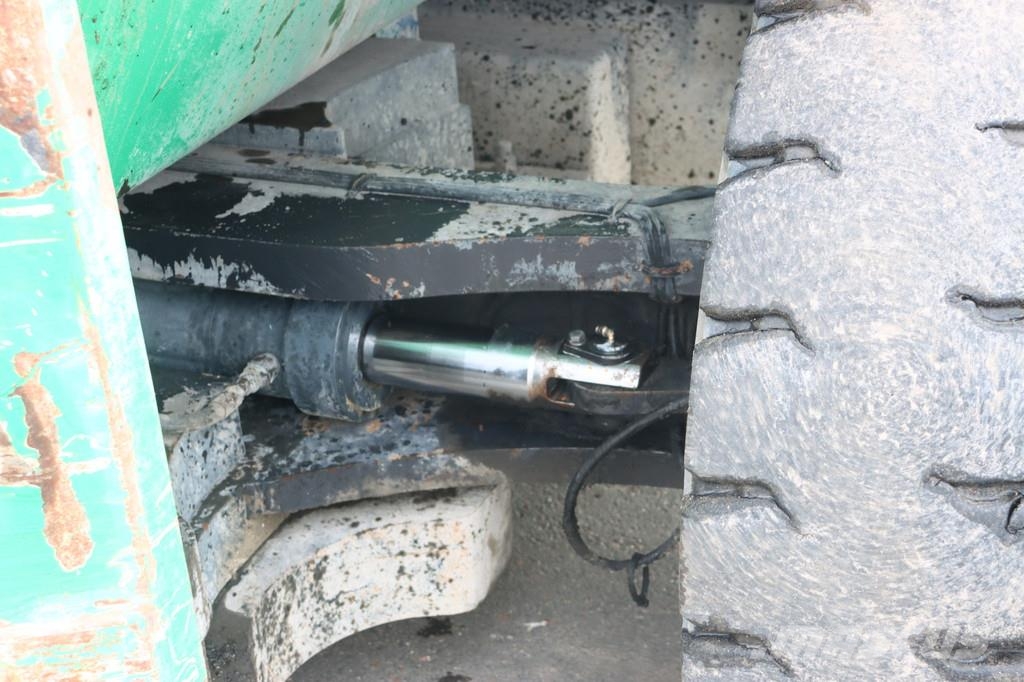 Kalmar DCD250-12LB Dīzeļa autoiekrāvēji