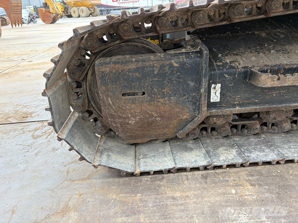 Hitachi ZX210-6 履带挖掘机
