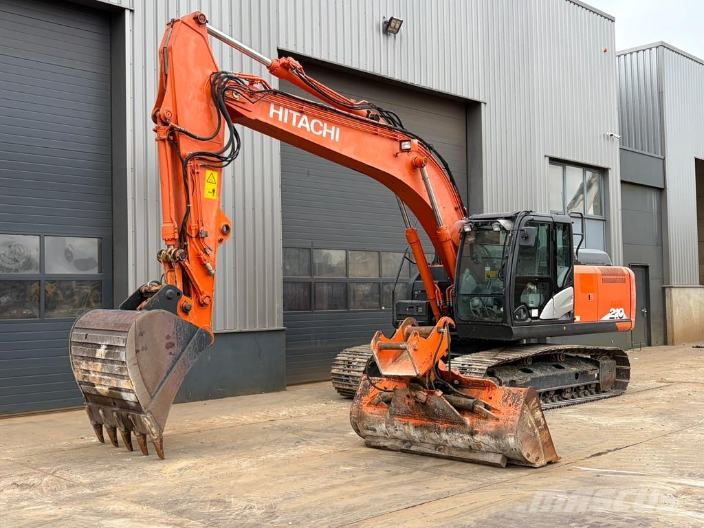 Hitachi ZX210-6 履带挖掘机