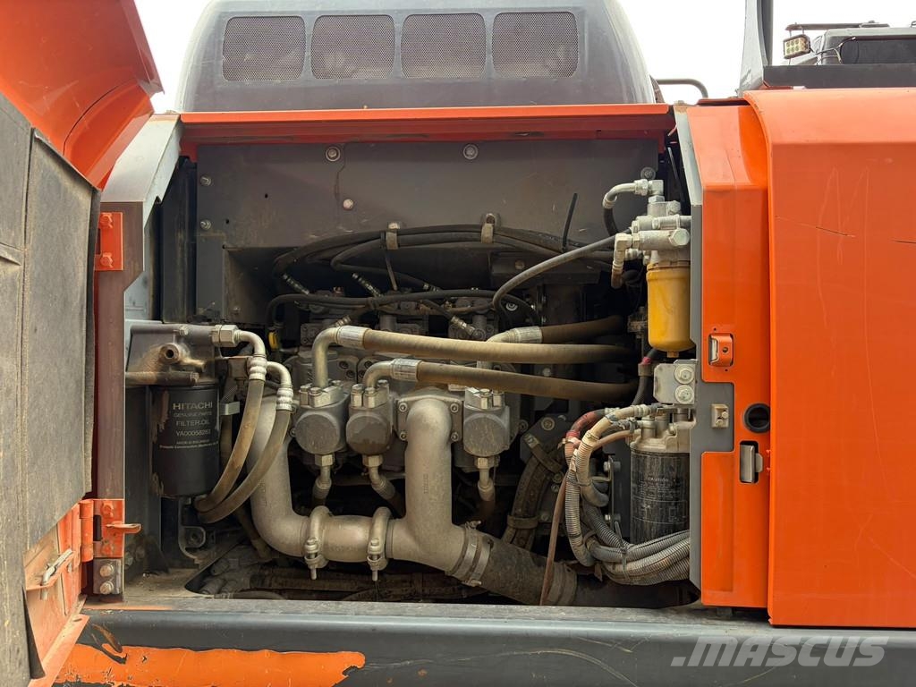 Hitachi ZX210-6 履带挖掘机