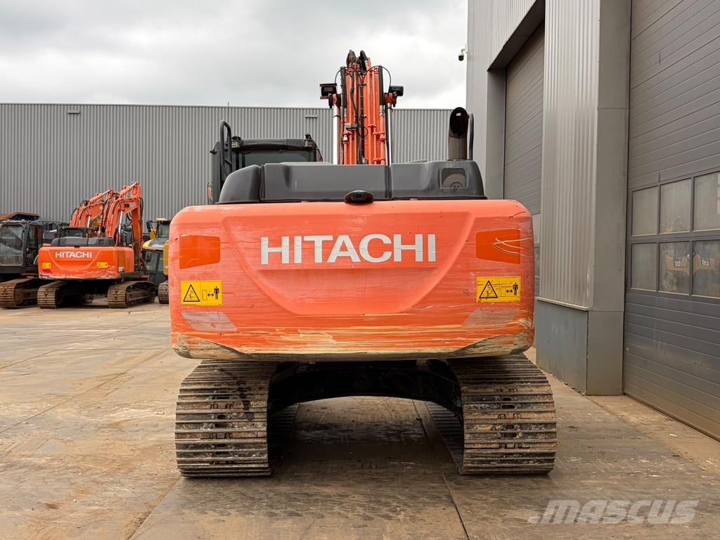 Hitachi ZX210-6 履带挖掘机