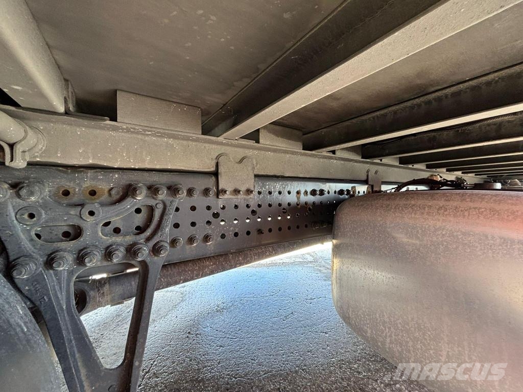 Mercedes-Benz Actros 1833 4x2 BOX L=7779 mm شاحنات ذات هيكل صندوقي