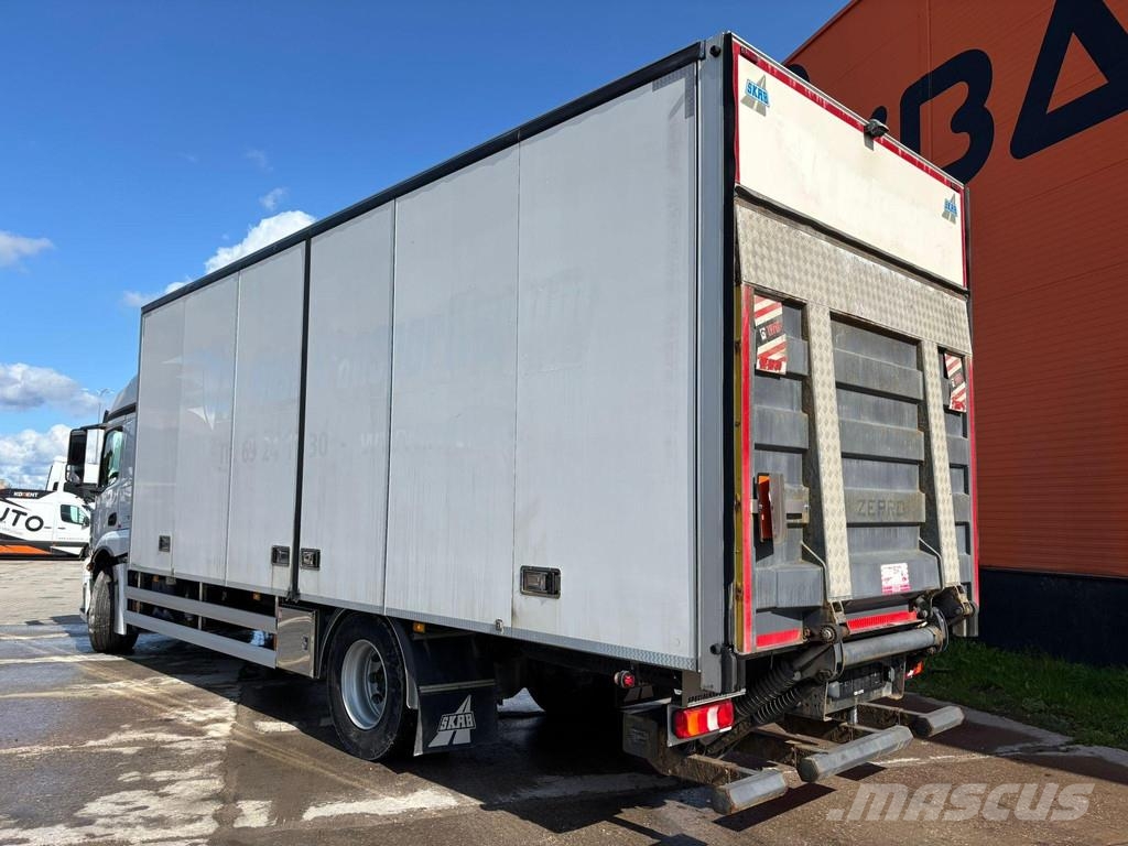 Mercedes-Benz Actros 1833 4x2 BOX L=7779 mm 탑차 트럭