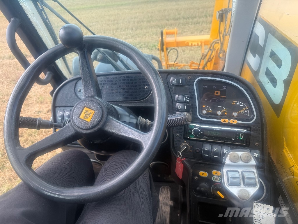JCB 541-70 Agri Super معدات مناولة لأغراض الزراعة