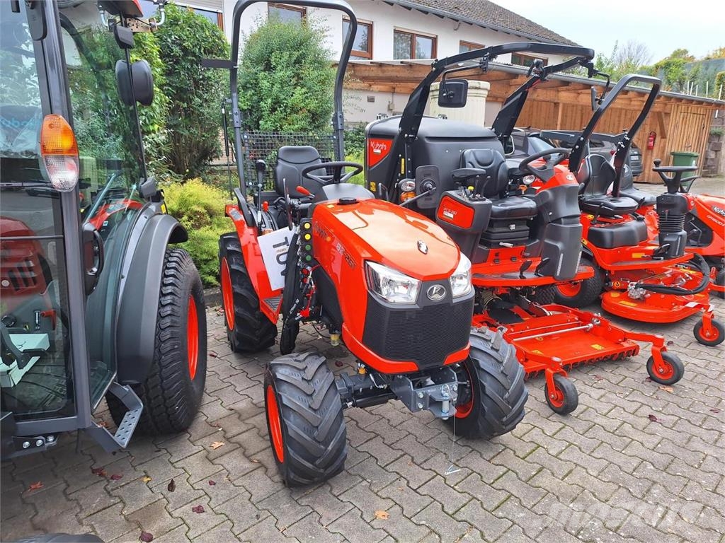 Kubota B2-261 H ROPS جرارات مدمجة