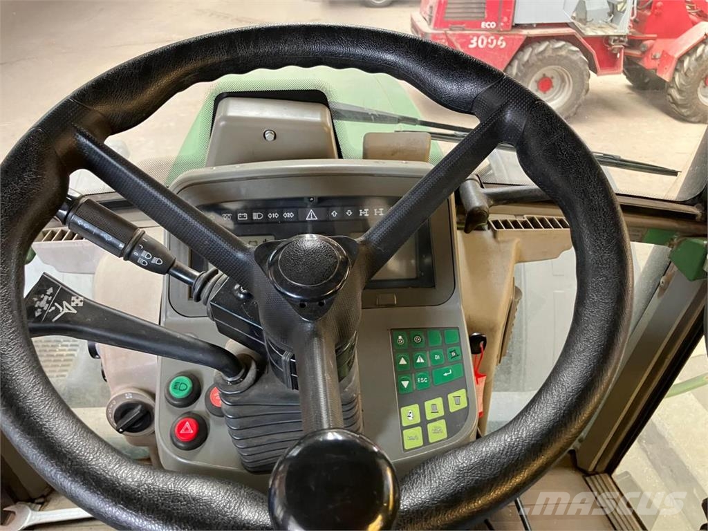 Fendt 712 Vario الجرارات