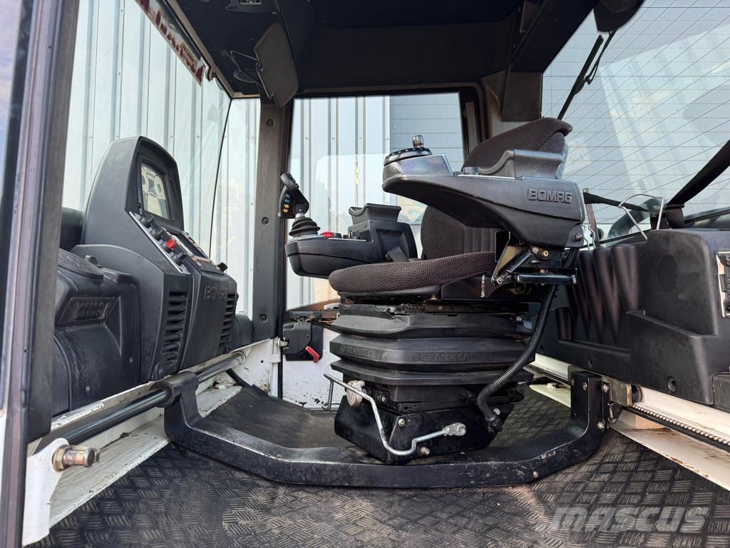 Bomag BW174 AP-4 AM Катки тротуарные