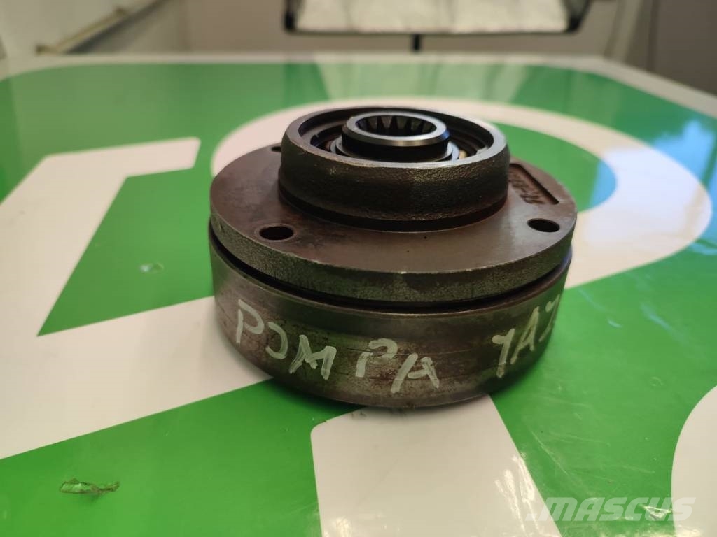 CAT TH220B Caterpillar 178-8237 Drive Pump Podvozky a zavěšení kol