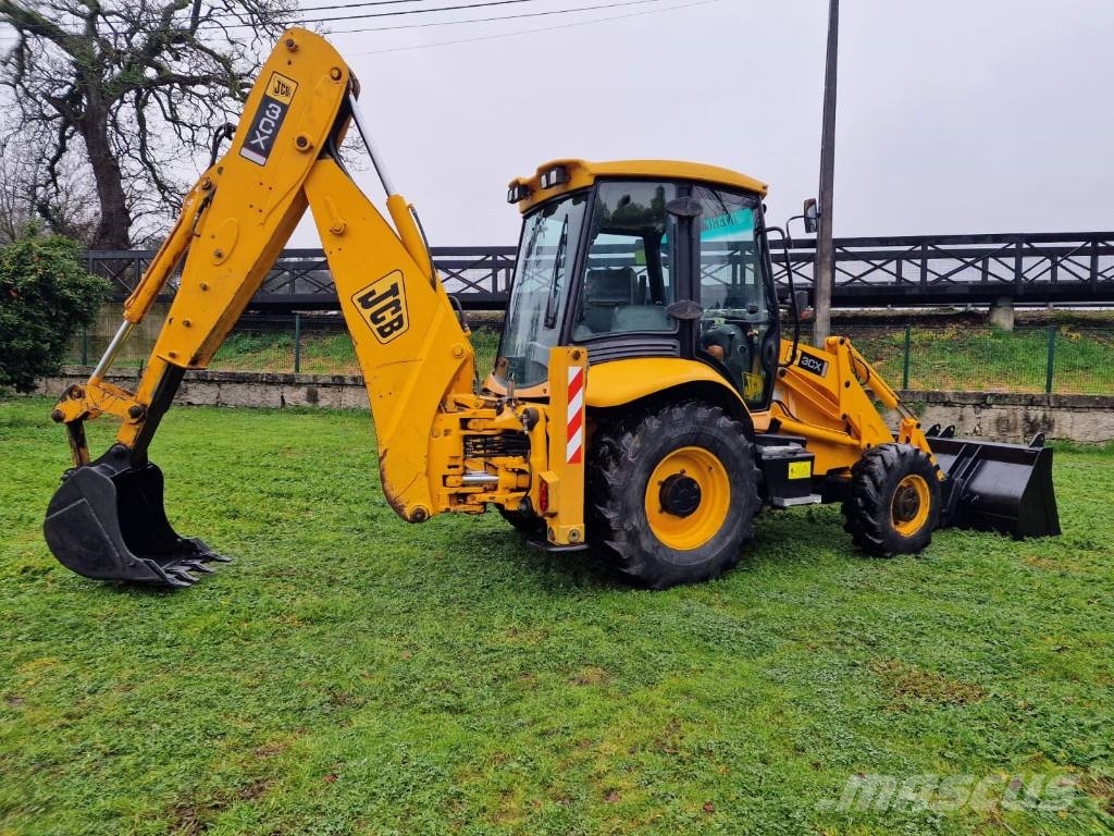 JCB 3 CX Backhoe loaders