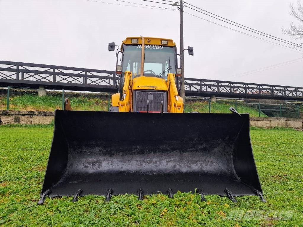 JCB 3 CX Backhoe loaders