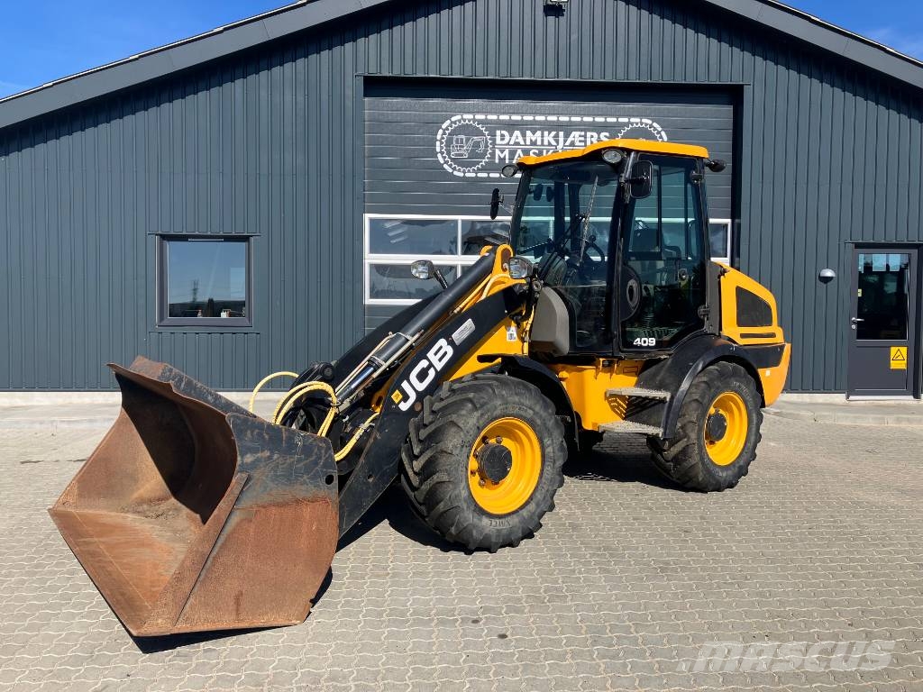 JCB 409 Gumikerekes homlokrakodók