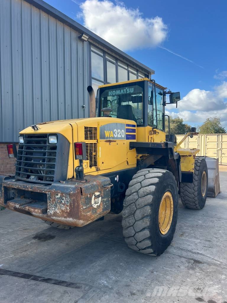 Komatsu WA 320-5 Iekrāvēji uz riteņiem