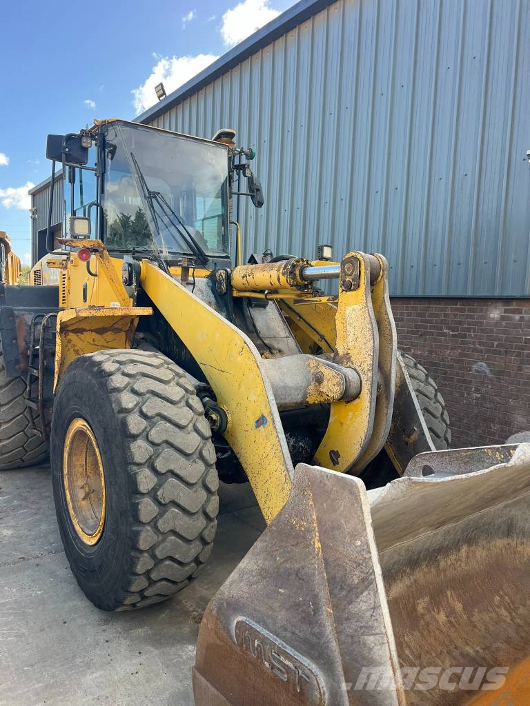 Komatsu WA 320-5 Iekrāvēji uz riteņiem
