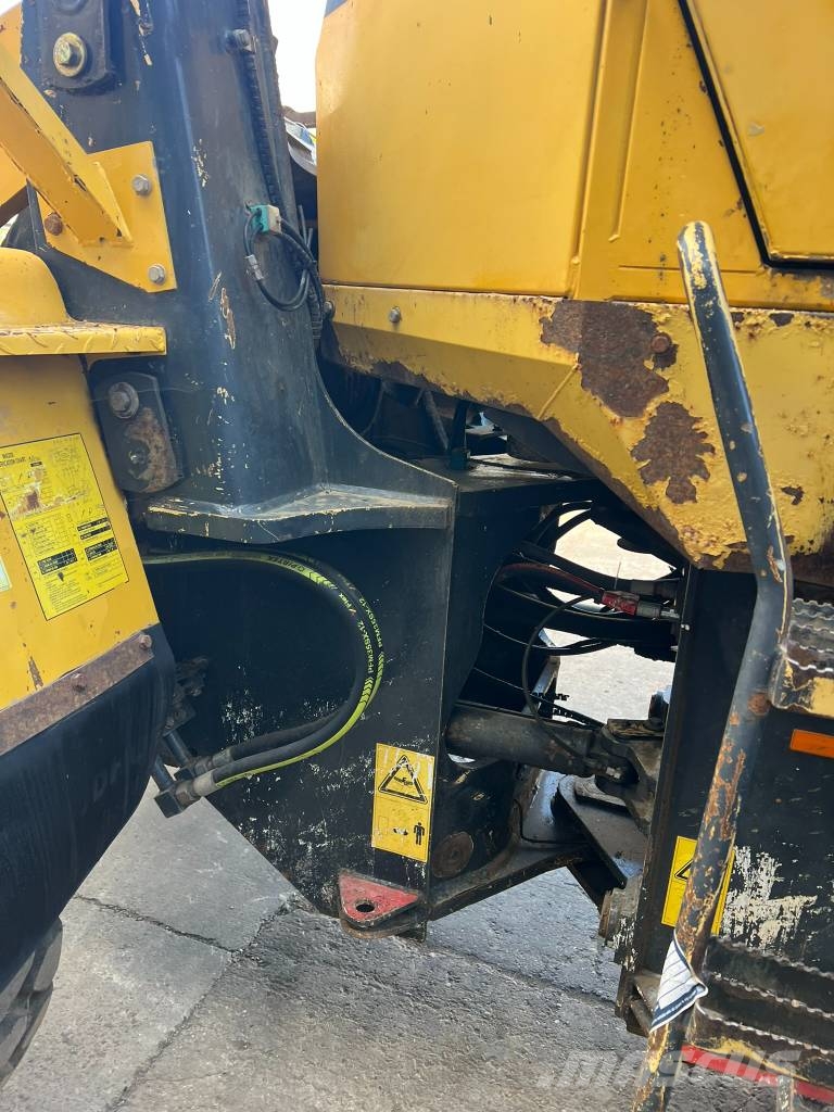 Komatsu WA 320-5 Iekrāvēji uz riteņiem