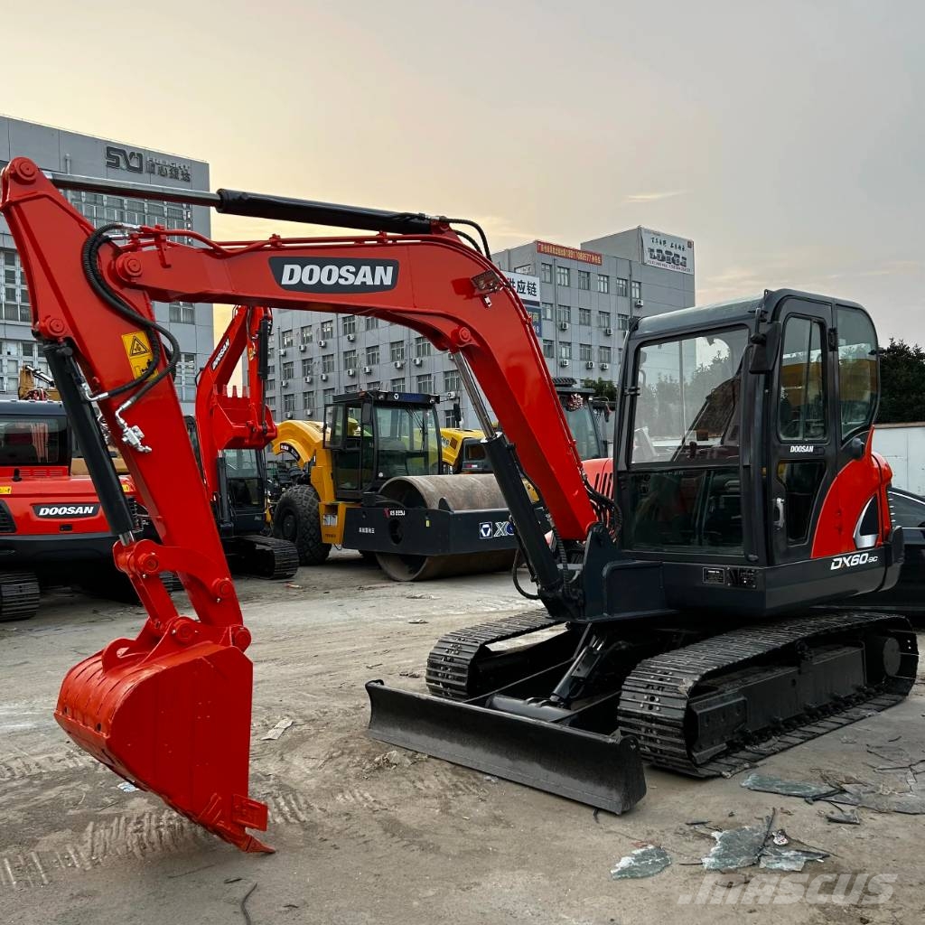 Doosan DX60-9C Mini excavatoare < 7t