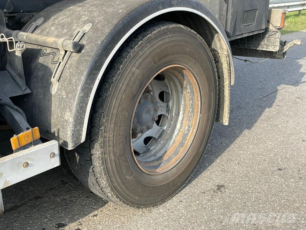 Mercedes-Benz Axor 1829 13.500L Fuel Truck Tankwagen