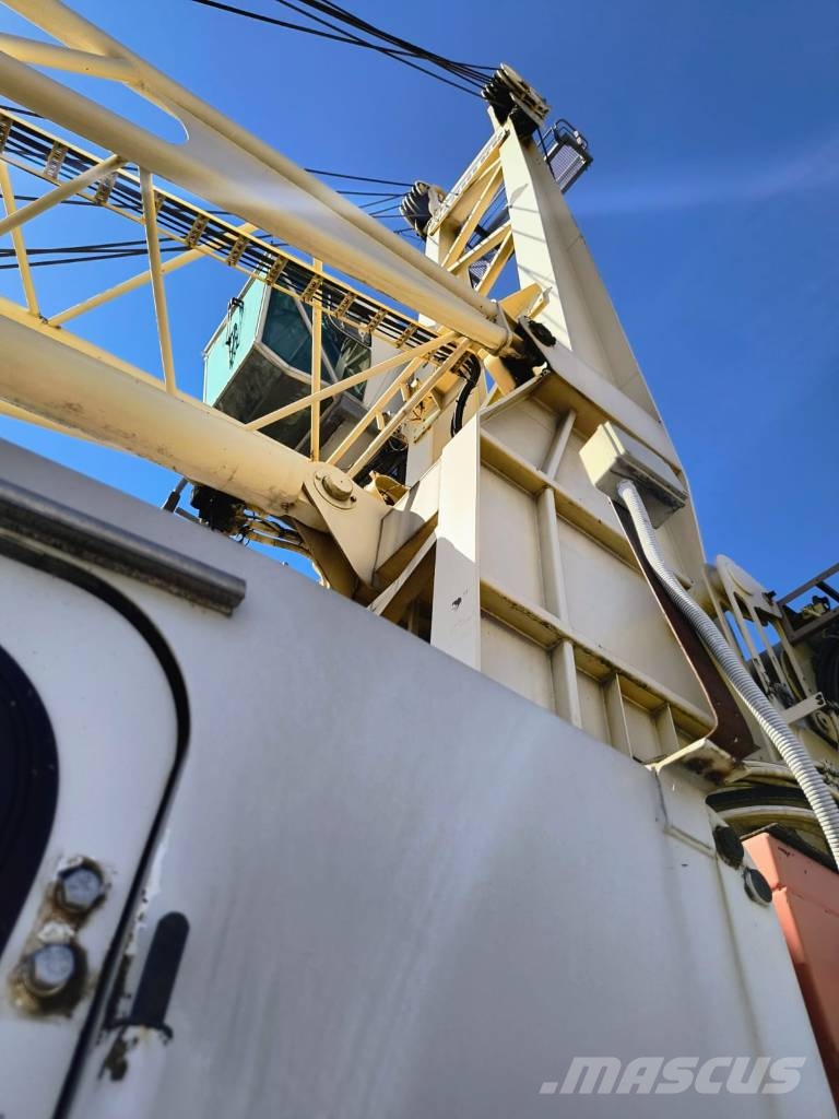 Liebherr LHM 150 Ladekrane