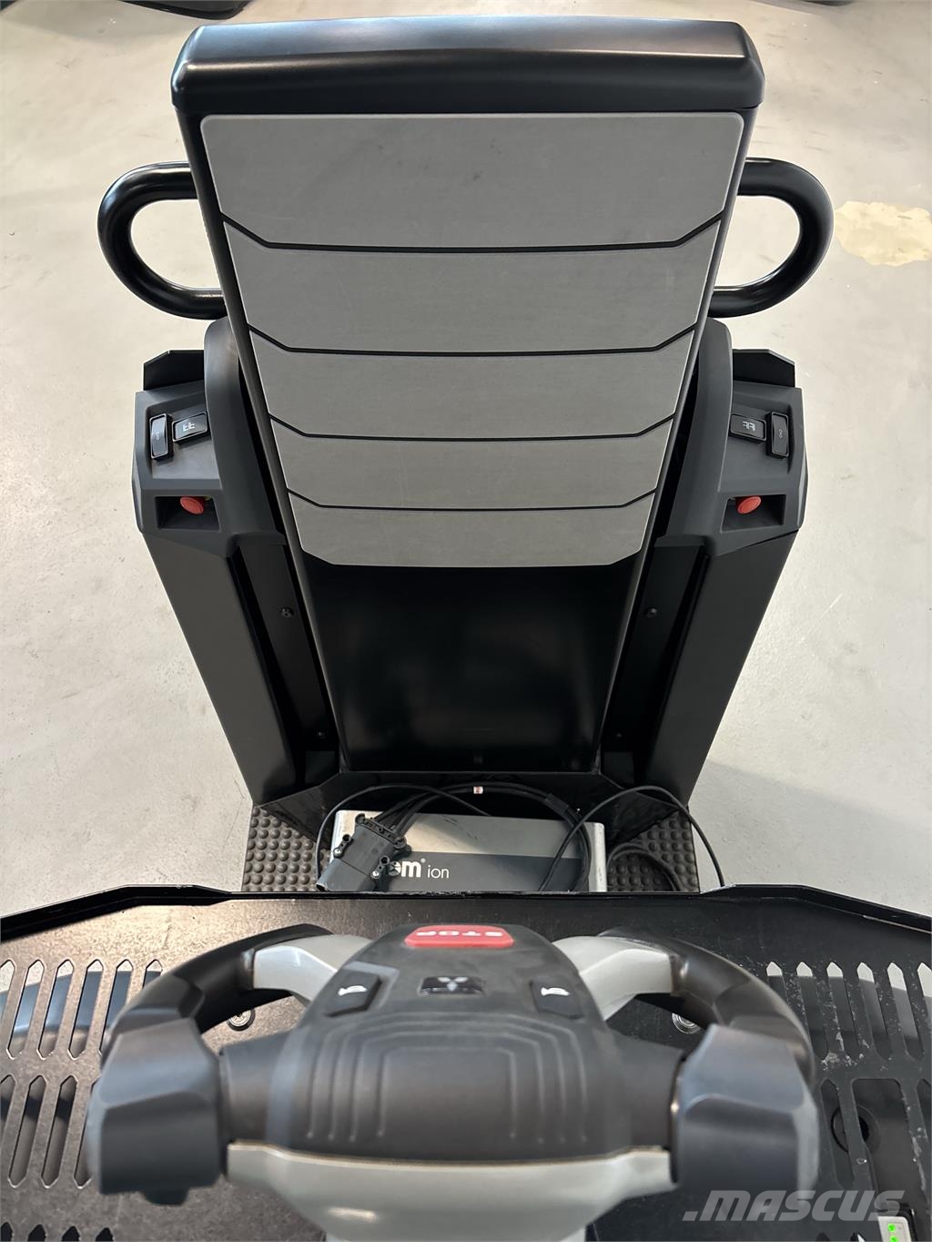 Mitsubishi OPB12NFP Low lift order picker