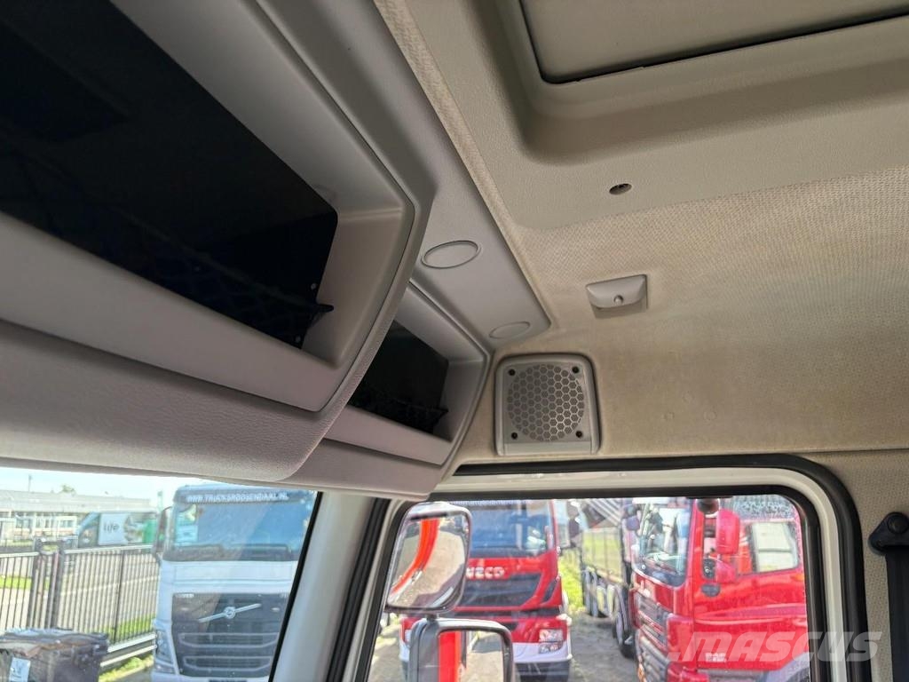 Volvo FL 240 + Loadlift + 14 T + Euro 5 厢式货车