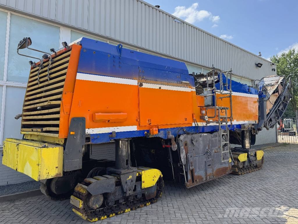 Wirtgen W 2100 Asfalta dzesēšanas iekārtas