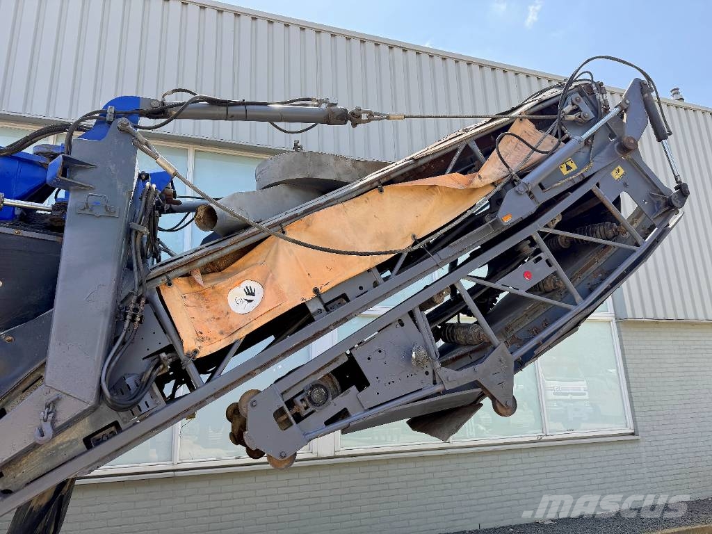 Wirtgen W 2100 Asfalta dzesēšanas iekārtas