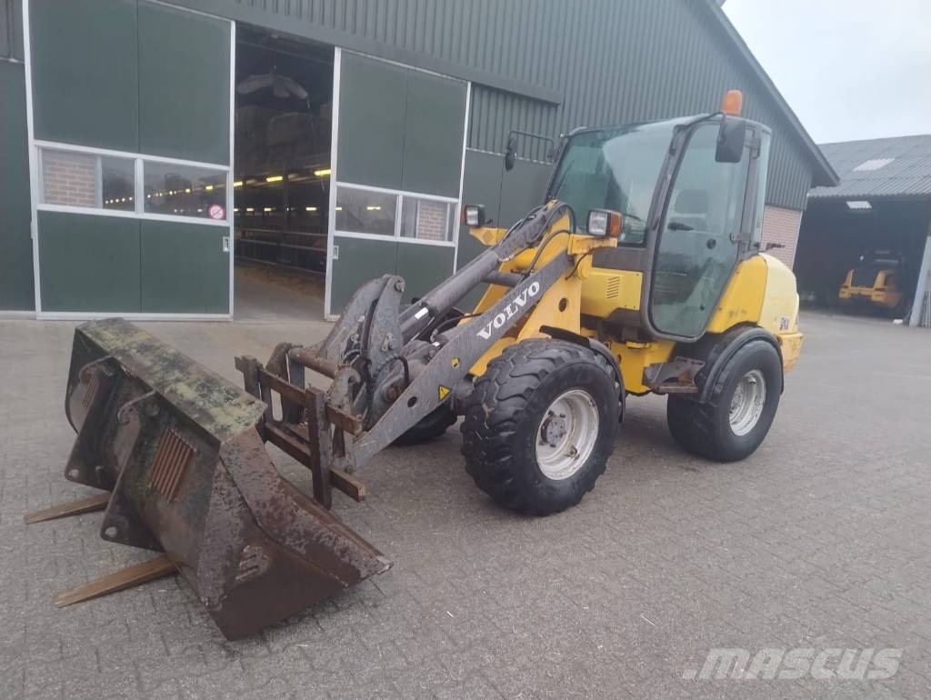 Volvo L 25 B 轮式装载机