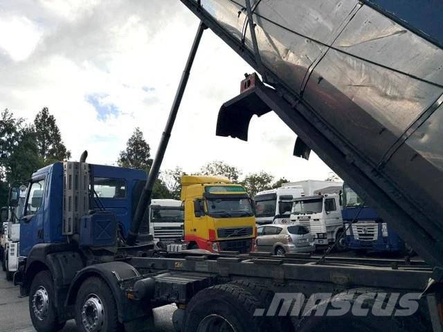 Renault Kerax 420 DCI 8x4 FULL STEEL KIPPER (ZF16 MANUAL G Kipper