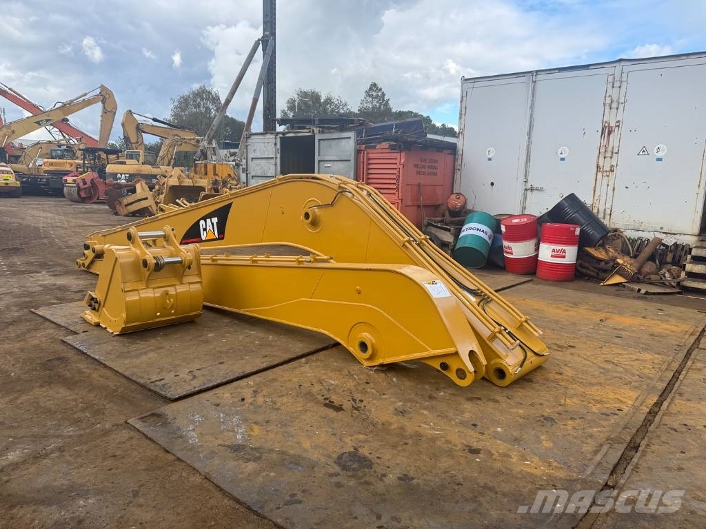 CAT 320 GC LONG REACH BOOM 15M 长臂挖掘机