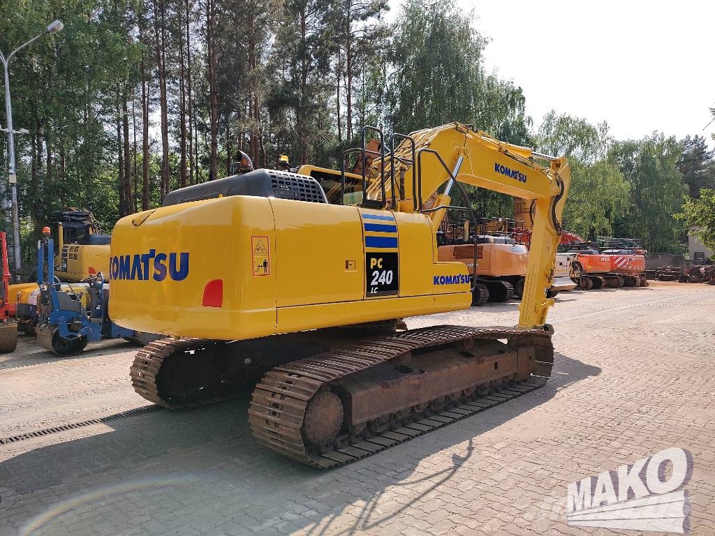Komatsu PC 240 LC-10 حفارات زحافة